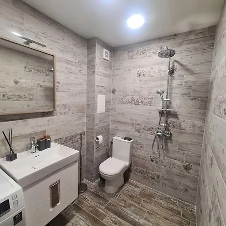 Fully Furnished Apartment-b7 Varna