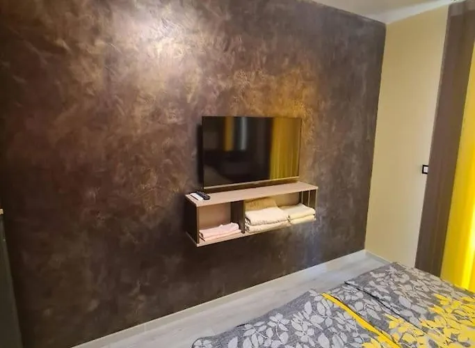 شقة Fully Furnished Apartment-b7 فارنا